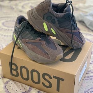 Yeezy mauves